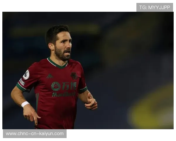 AC米兰吉鲁头球摆渡助攻一锤定音